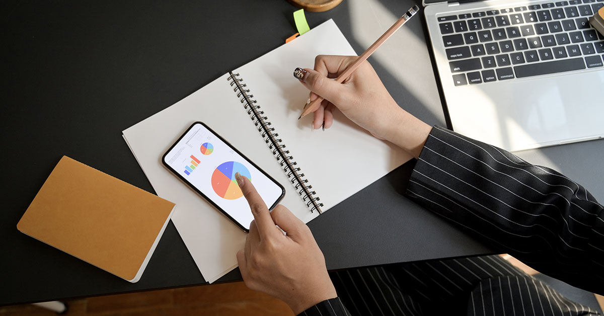 social-listen-1 "width =" 1200 "style =" width: 1200px؛ "srcset =" https://www.adlucent.com/hs-fs/hubfs/social-listening-1.jpg؟width=600&name= social-listen-1.jpg 600w، https://www.adlucent.com/hs-fs/hubfs/social-listening-1.jpg؟width=1200&name=social-listening-1.jpg 1200w، https: // www.adlucent.com/hs-fs/hubfs/social-listening-1.jpg؟width=1800&name=social-listening-1.jpg 1800w ، https://www.adlucent.com/hs-fs/hubfs/social -listening-1.jpg؟ width = 2400 & name = social-listen-1.jpg 2400w، https://www.adlucent.com/hs-fs/hubfs/social-listening-1.jpg؟width=3000&name=social- listening-1.jpg 3000w، https://www.adlucent.com/hs-fs/hubfs/social-listening-1.jpg؟width=3600&name=social-listening-1.jpg 3600w "أحجام =" (max- العرض: 1200 بكسل) 100vw ، 1200 بكسل "/></span></p><p><span data-preserver-spaces=