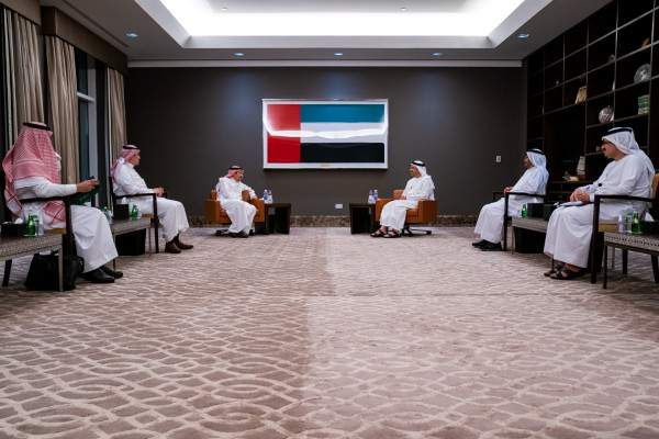 وكالة أنباء الإمارات – عبدالله بن زايد يستقبل نائب وزير خارجية السعودية