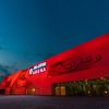 وكالة أنباء الإمارات - "جوجيتسو أرينا" تتزين باللون الأحمر احتفاء بنجاح مهمة "مسبار الأمل" - اخبار الامارات ENN
