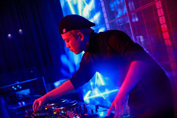 W酒店特邀音乐总监Chace燃情助阵#WBLACKBOX巡游之旅