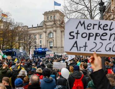 Corona-Proteste: Verfassungsschutz warnt vor neuem Extremismus