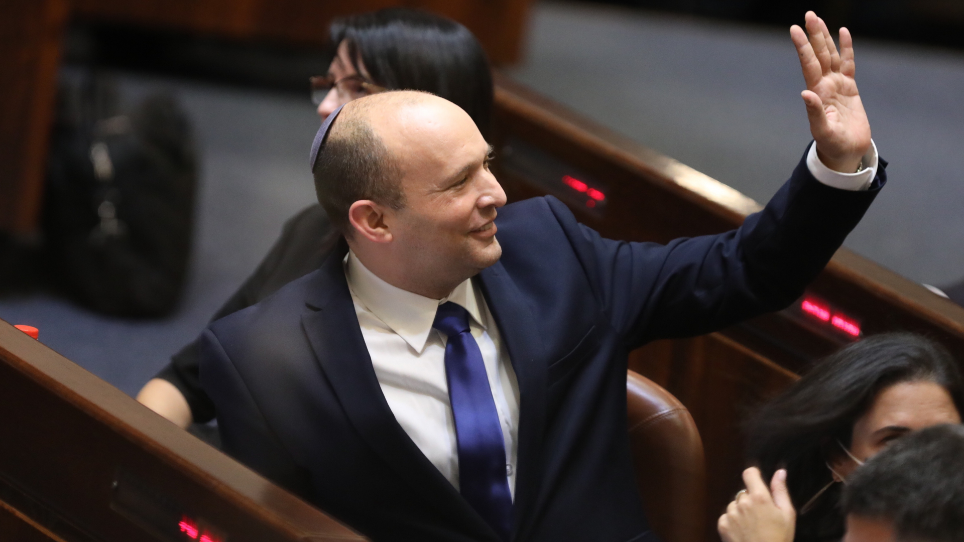 Knesset stimmt für neue Koalition: Machtwechsel in Israel