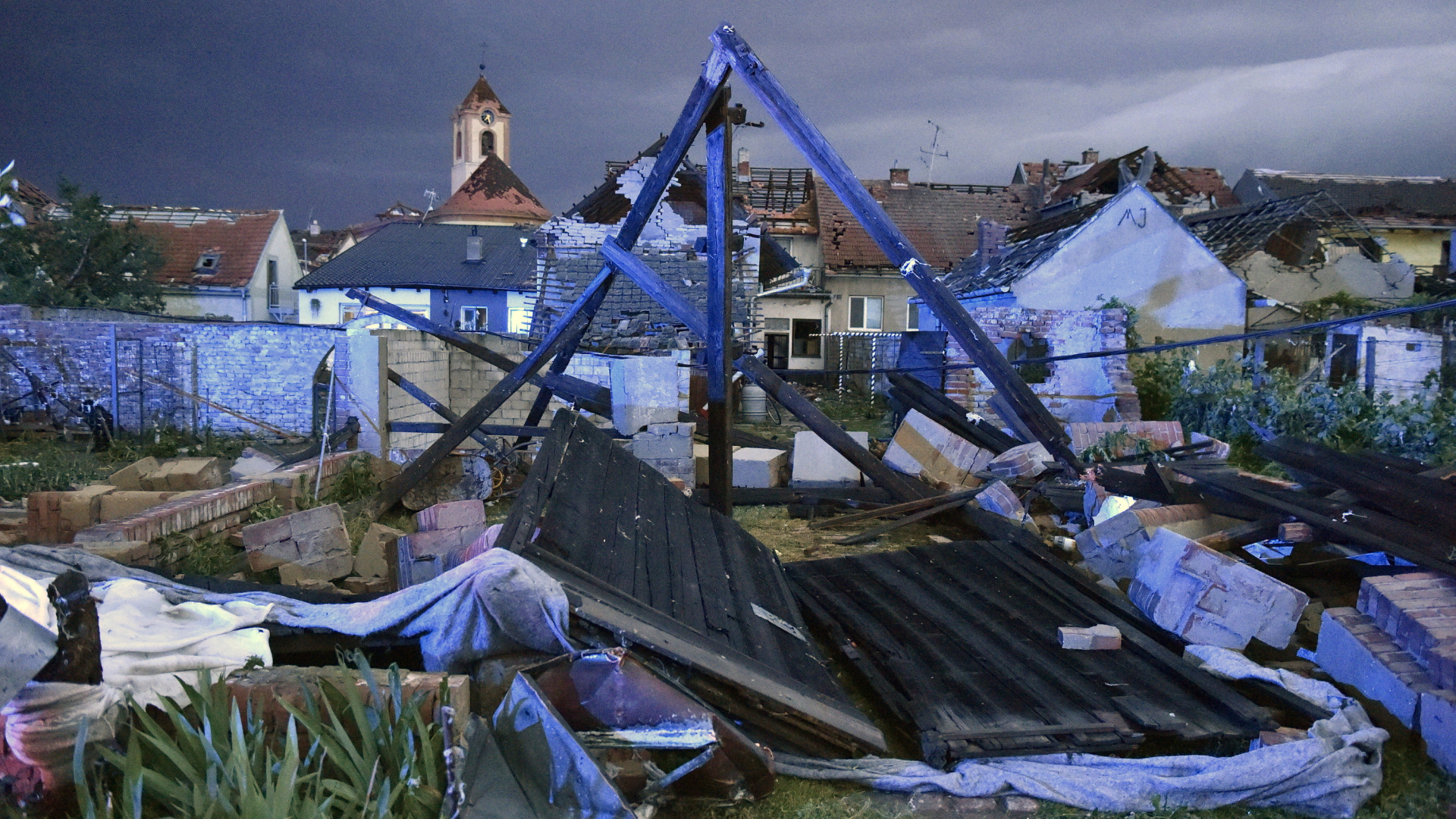 Tote und viele Verletzte nach Tornado in Tschechien
