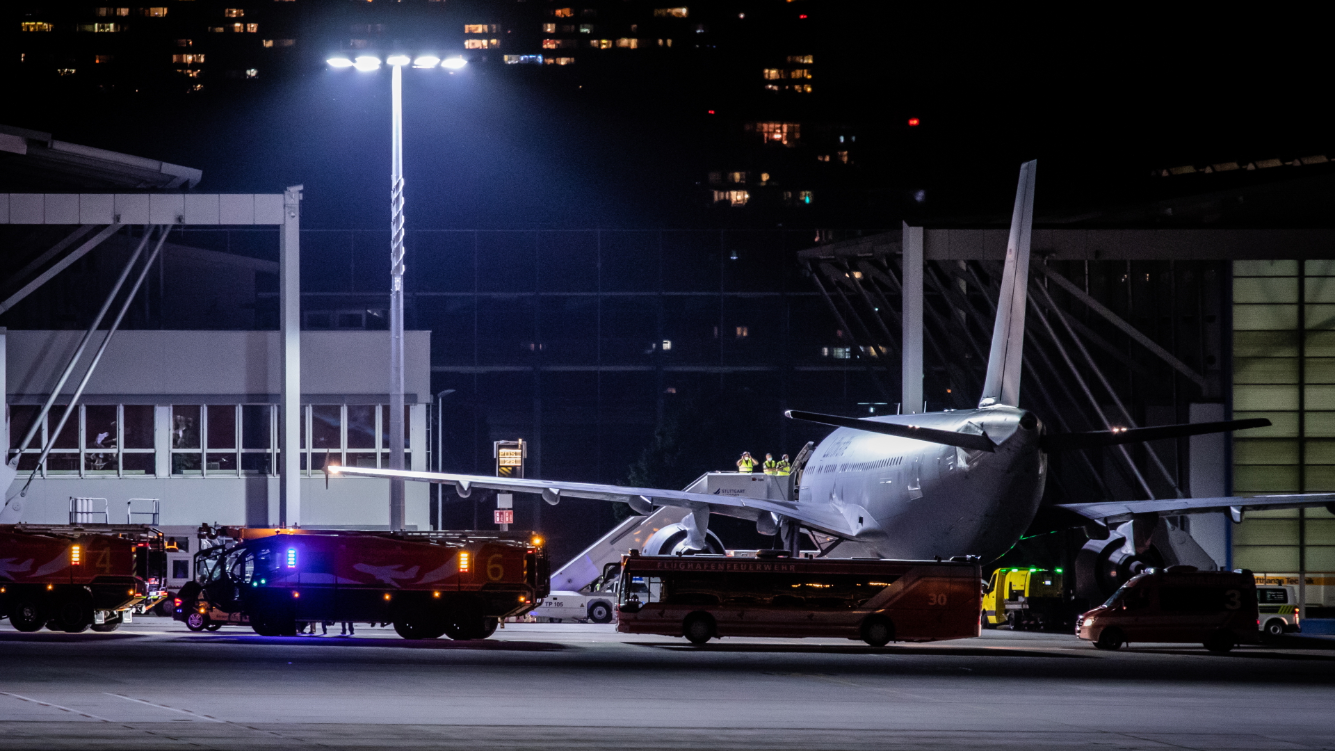 Zweites Flugzeug mit verletzten Soldaten aus Mali gelandet