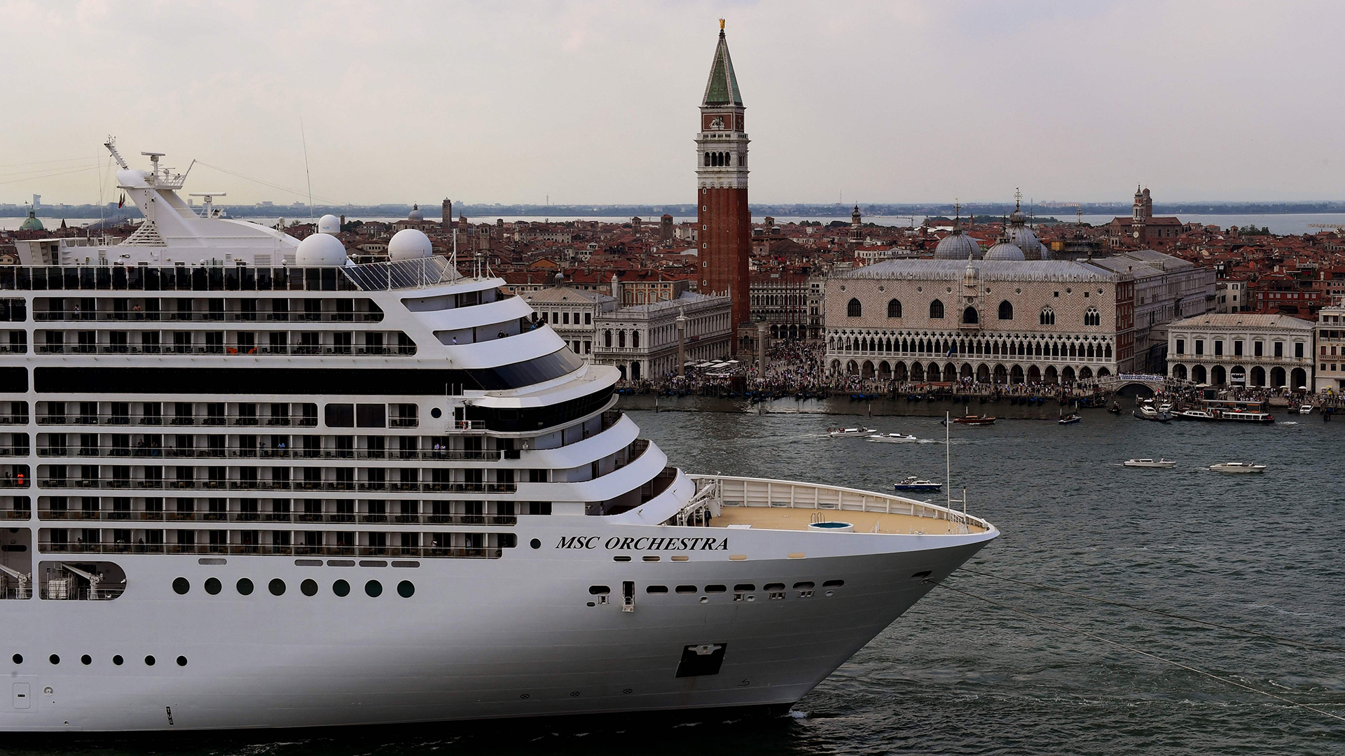 Italien verbannt große Kreuzfahrtschiffe aus Venedig