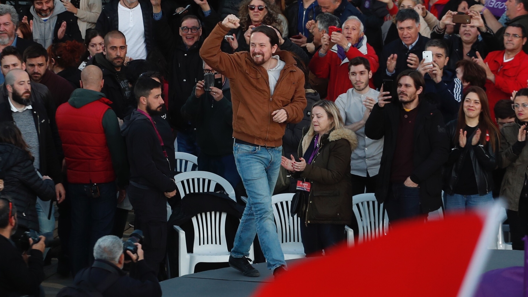 Un juez cita a declarar a miembros de la cúpula de Podemos tras una denuncia por financiación irregular | España