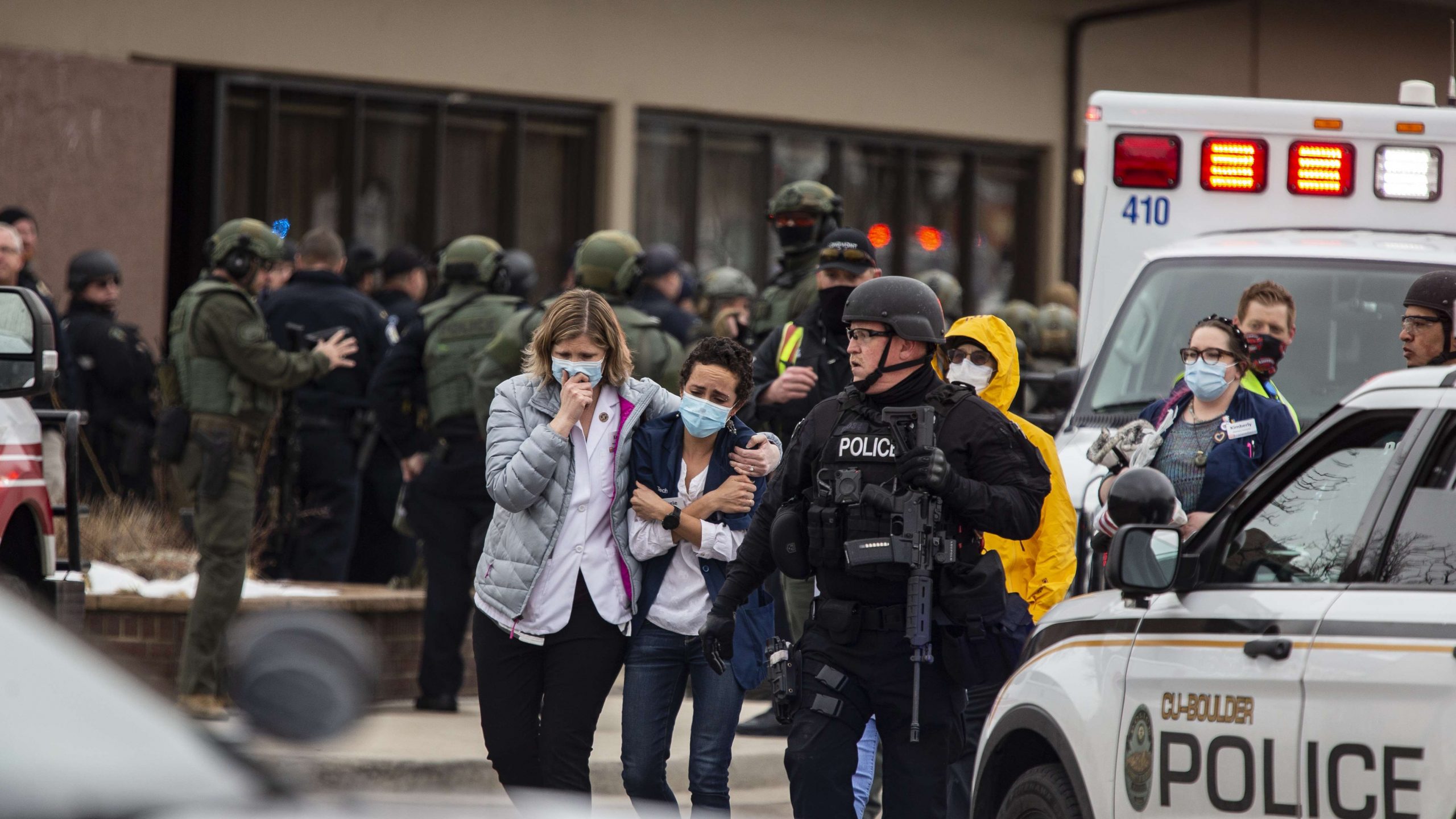 Al menos seis muertos en un tiroteo en un supermercado de Colorado