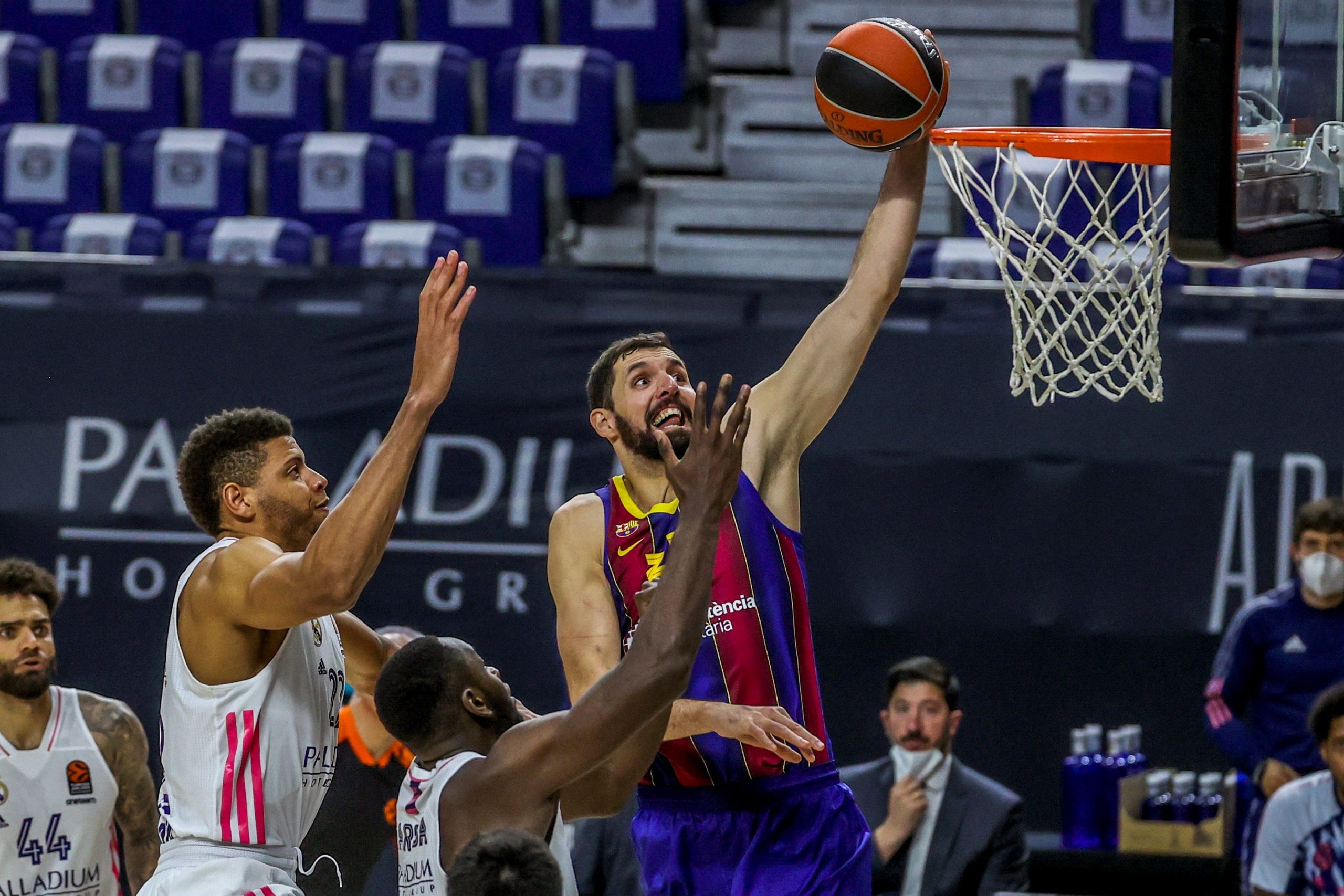 El Barça toma la medida al Madrid