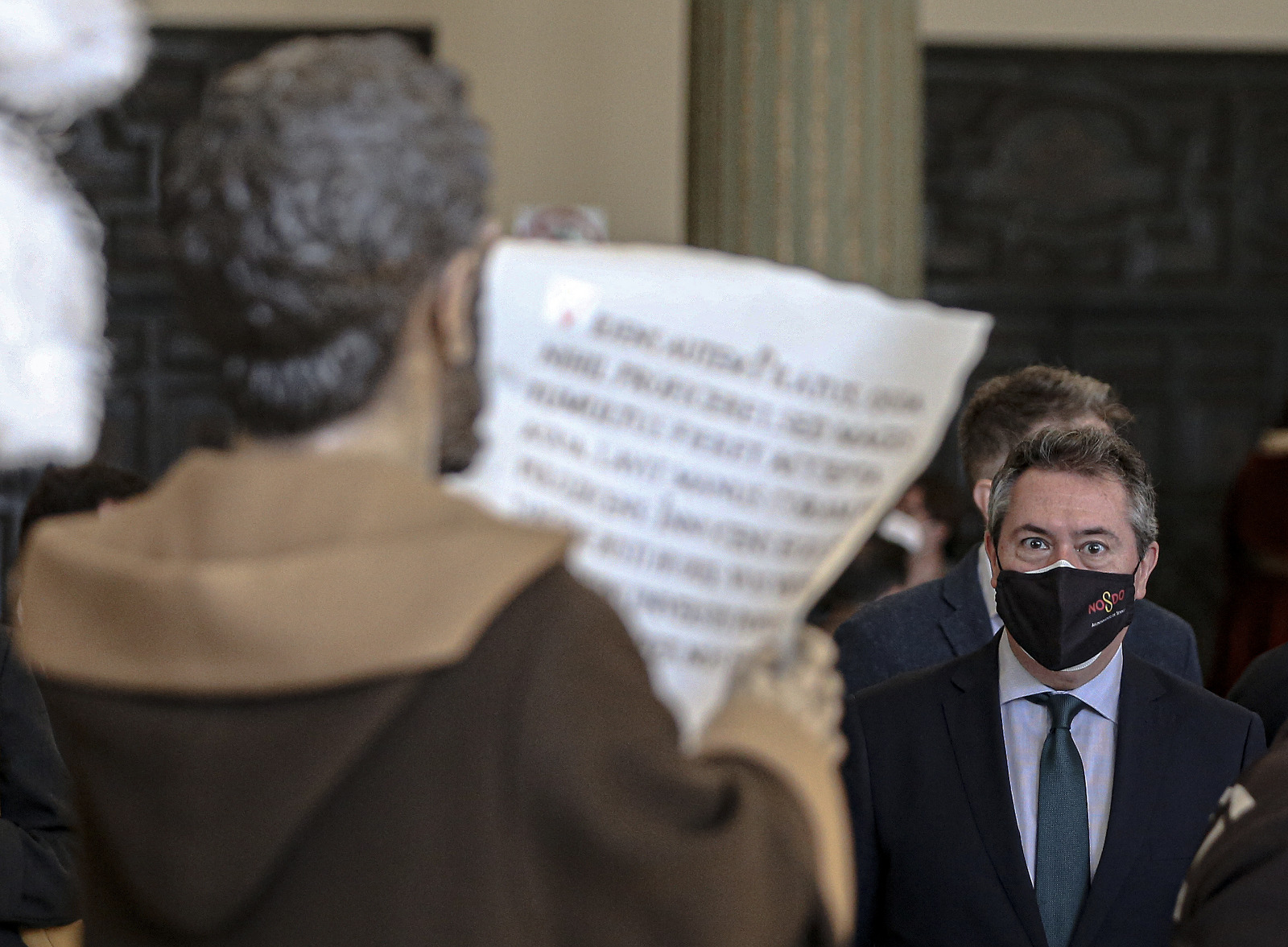 El alcalde de Sevilla se resiste a anunciar ya su candidatura al PSOE andaluz como quiere Ferraz