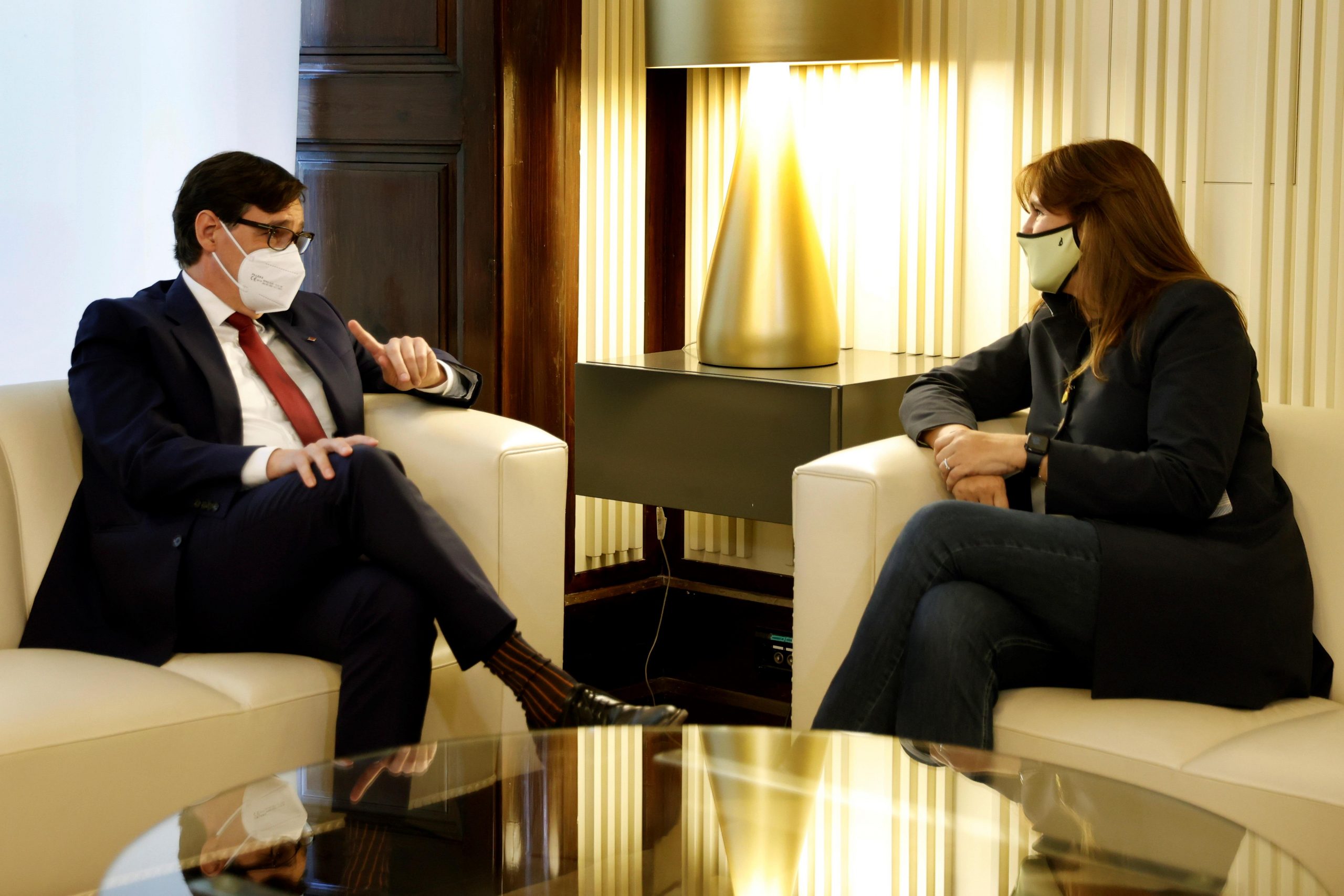 Borràs anuncia que Aragonès se someterá a un nuevo debate de investidura este jueves y viernes