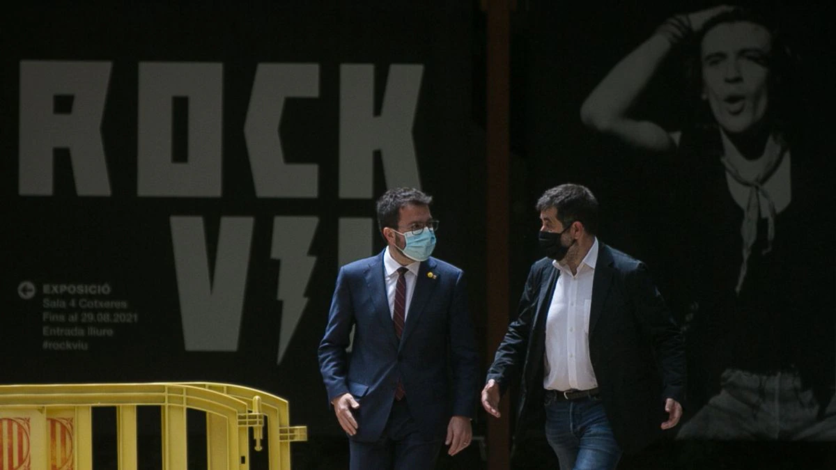 ERC y Junts pactan que la estrategia independentista del Govern recaiga en el entorno de Puigdemont
