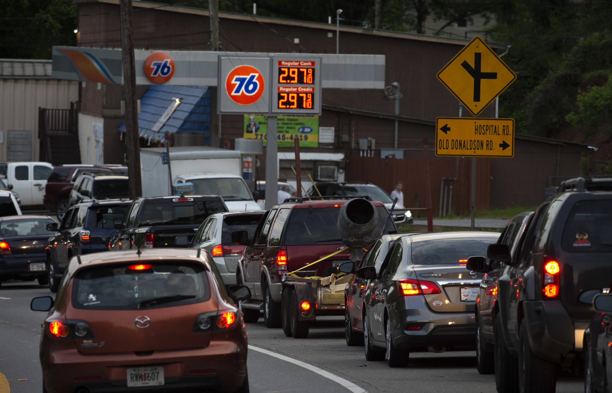 Los problemas de suministro de gasolina se agravan en Estados Unidos tras el ciberataque al gran oleoducto