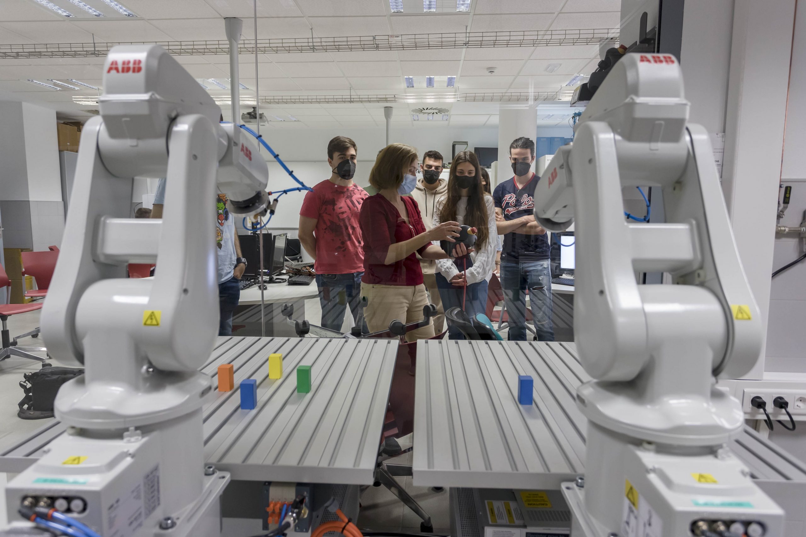 El Gobierno propone que los alumnos de FP Superior cursen materias en la universidad y viceversa