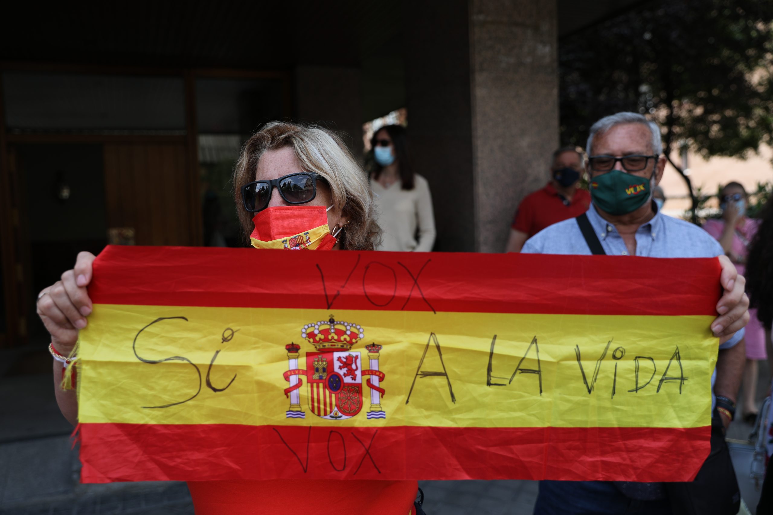 Vox pide al Constitucional que suspenda la ley de eutanasia