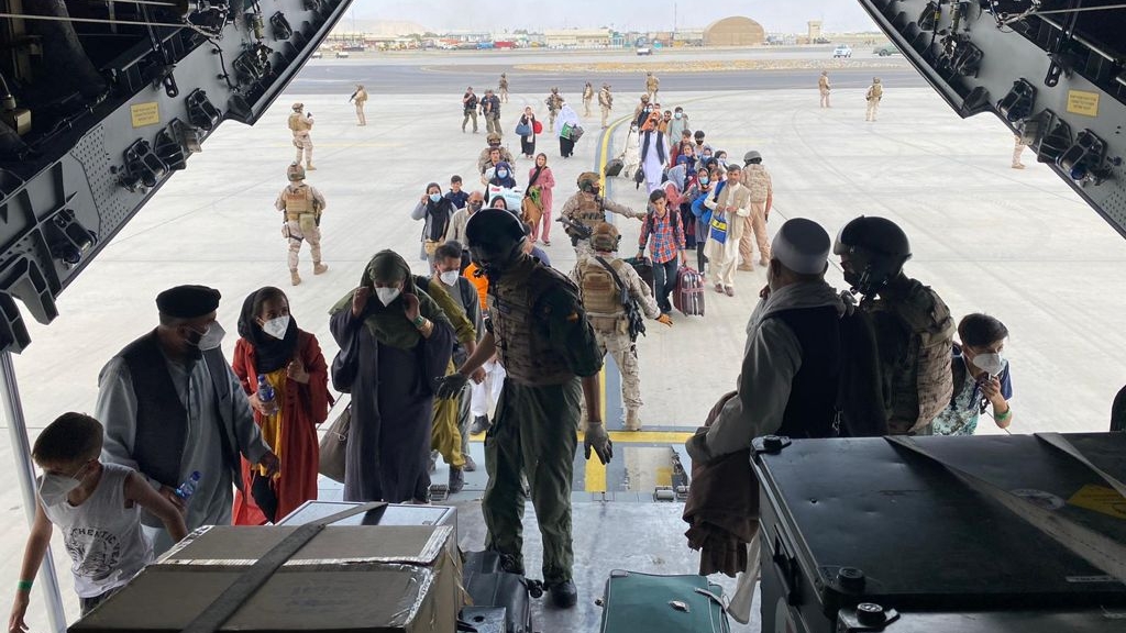 Sale de Kabul el avión militar español con los primeros evacuados