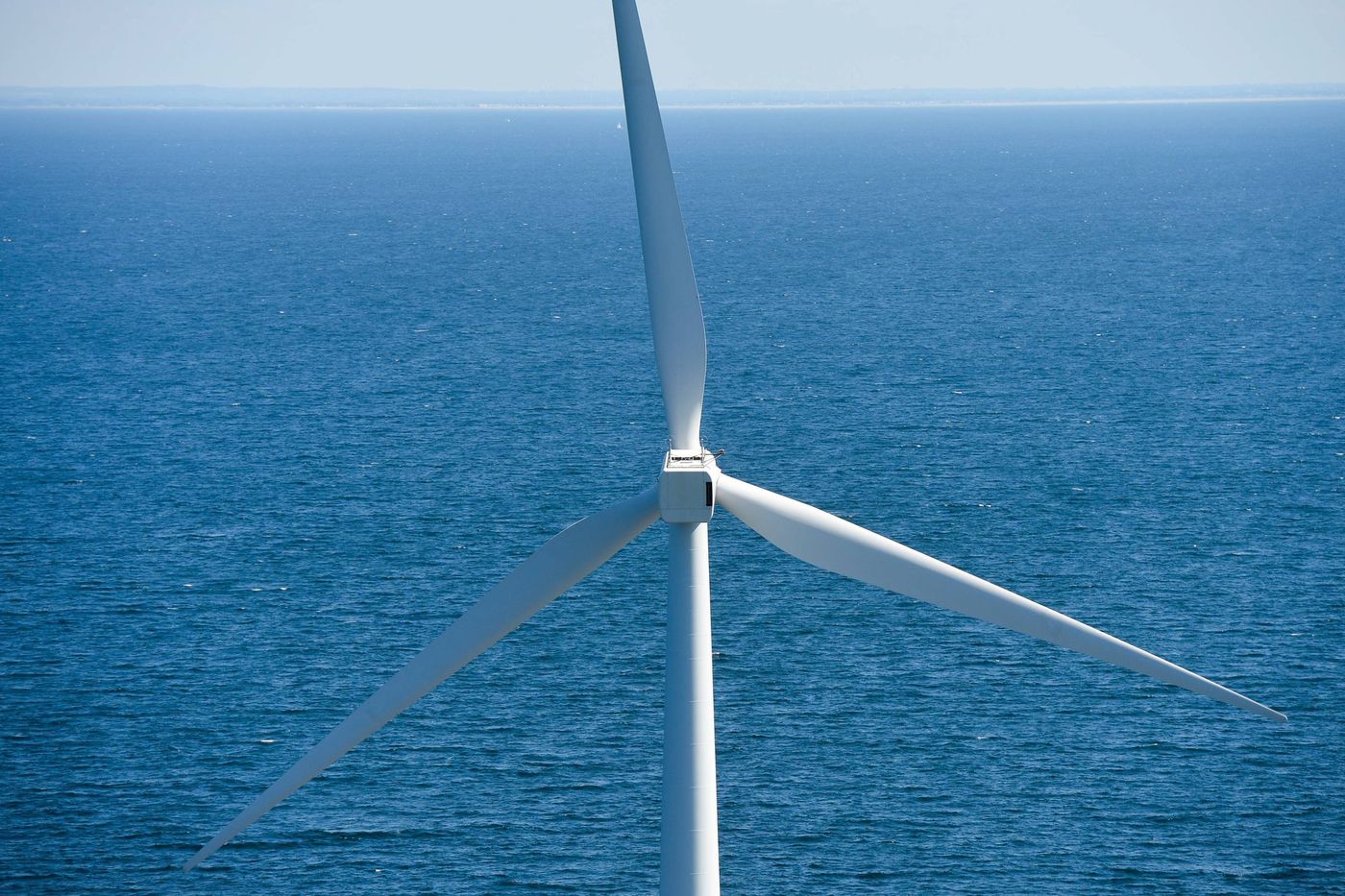 En Méditerranée, les éoliennes seront flottantes