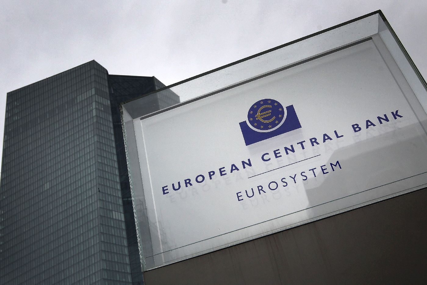 Quatre questions sur l’euro numérique, alternative aux cryptomonnaies