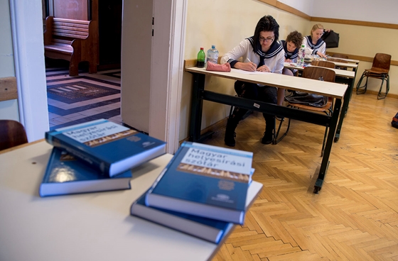 Érettségi-felvételi: Ilyen lesz a 2019-es magyarérettségi: négy óra munka vár a diákokra