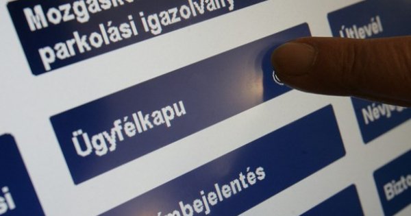Ismét adathalászatra figyelmeztet az adóhivatal