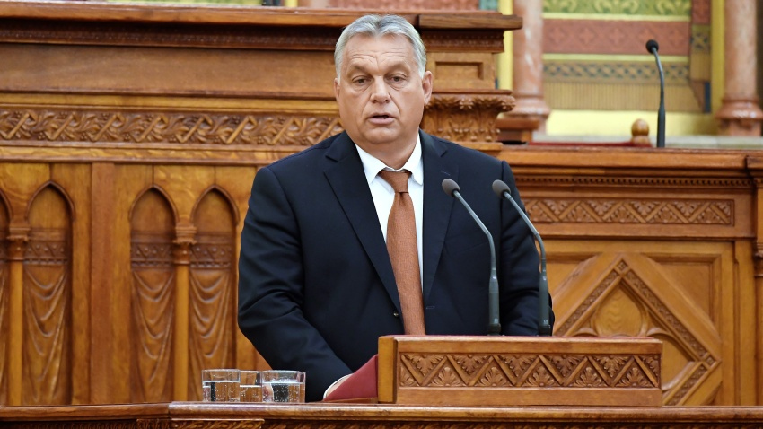 Orbán: Mutassuk meg a világnak, milyen a keresztény szabadságra épített élet!