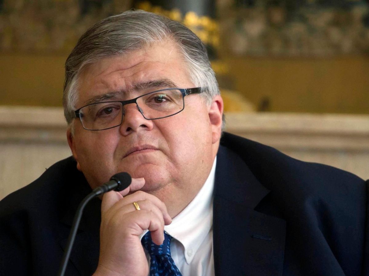 Agustín Carstens advierte de que en "las guerras comerciales no hay ganadores"