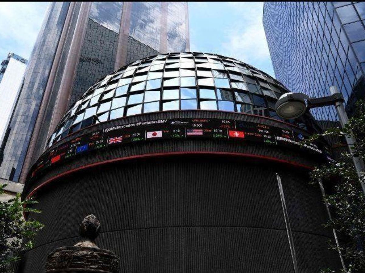 La BMV abre al alza, atenta a temas comerciales