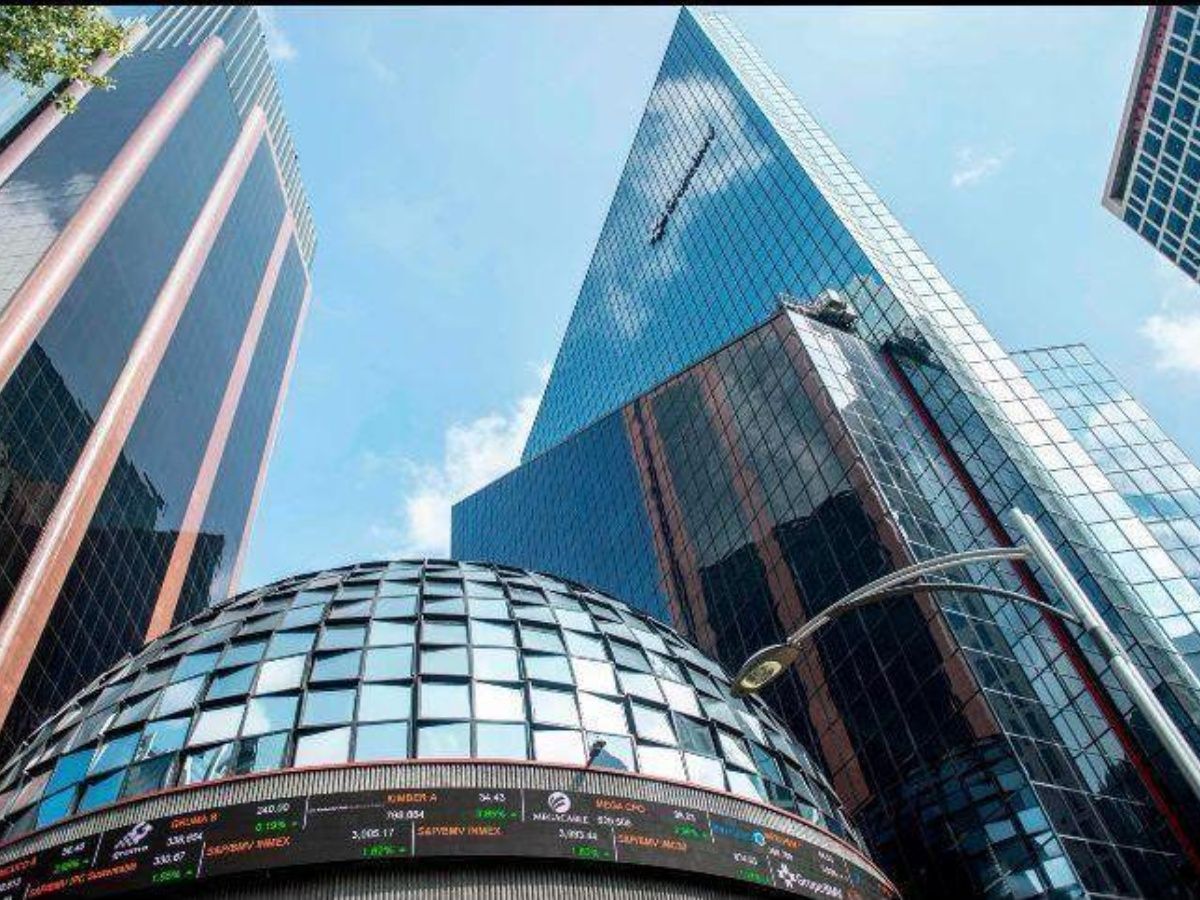 La BMV sube, atenta al Plan de Negocios de Pemex