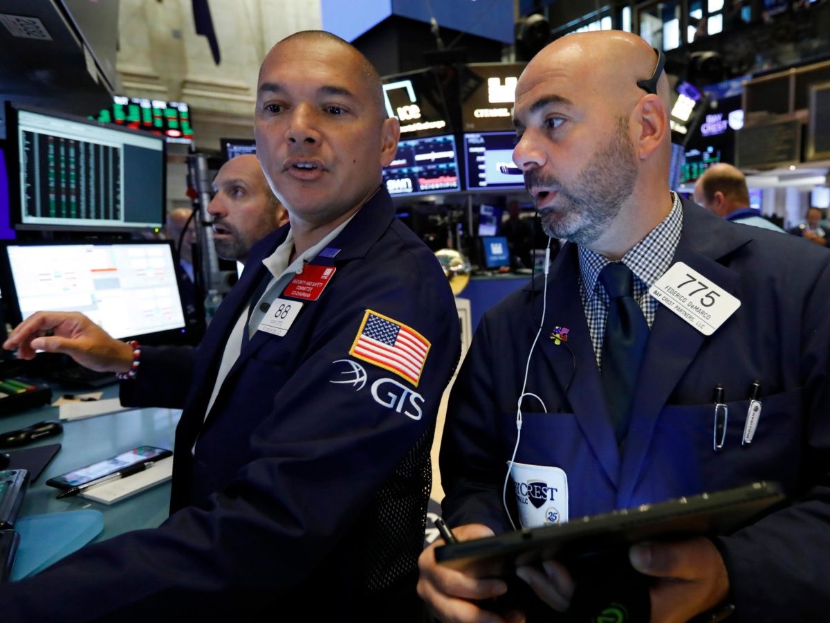 Wall Street cierra al alza, con el Nasdaq y S&P 500 en récord