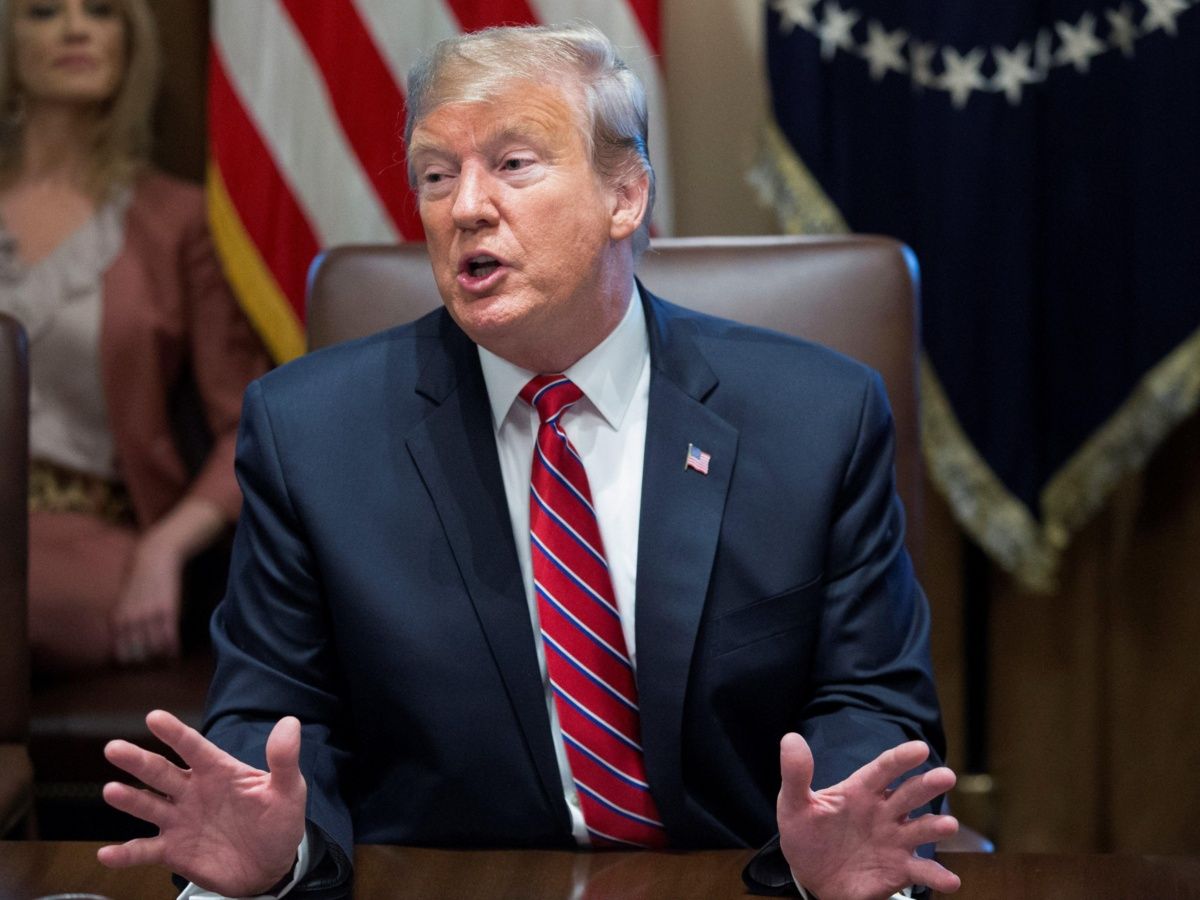 EU y China intentan relanzar negociaciones comerciales