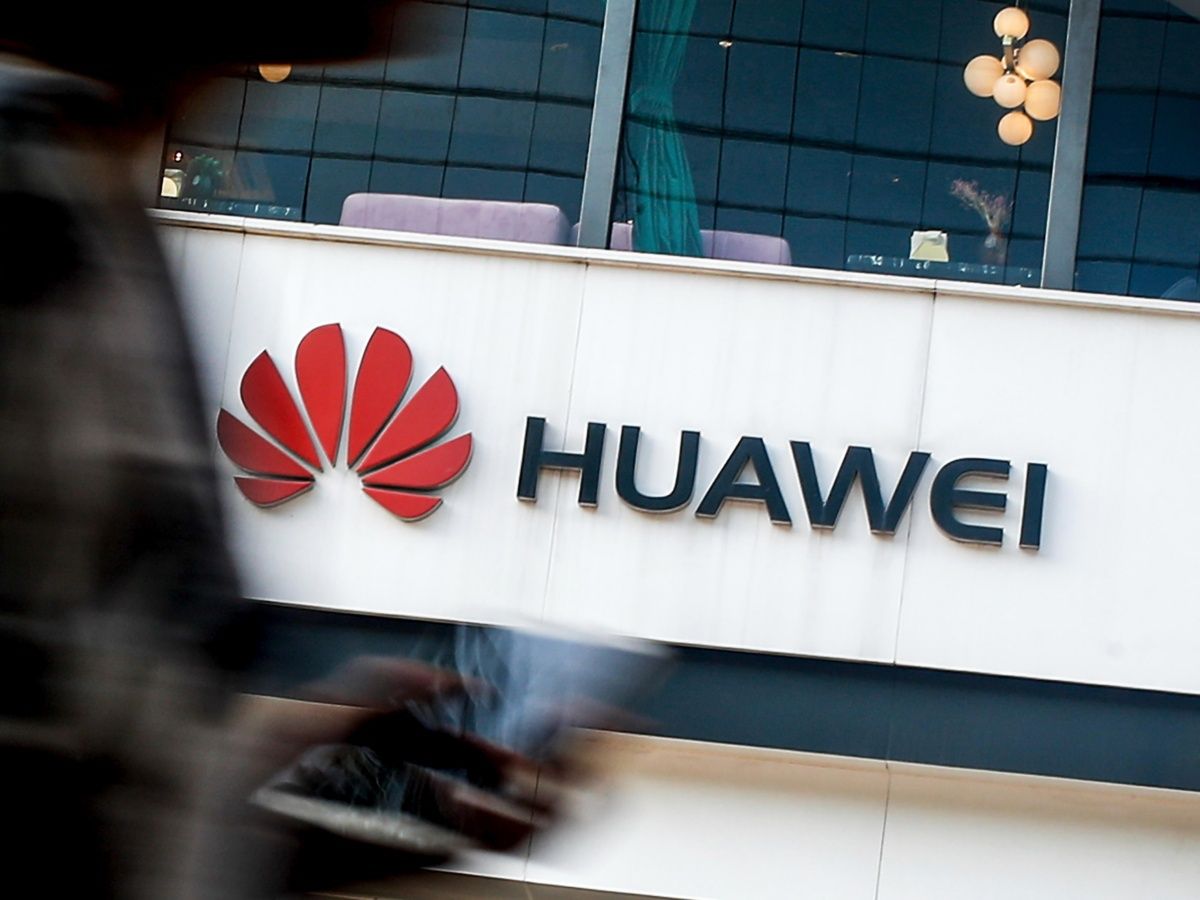 Huawei vende un 23% más en primer semestre pese al veto de EU