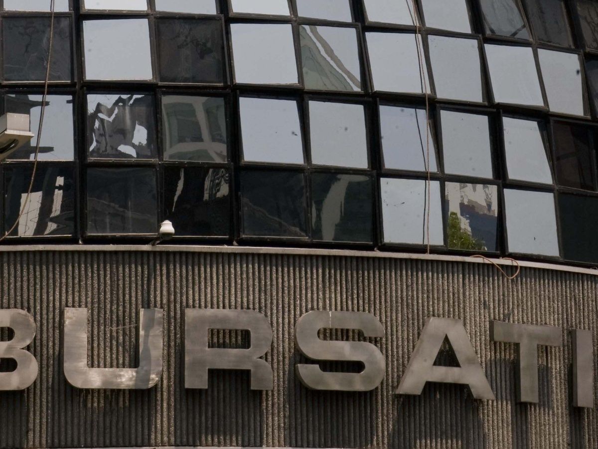 La Bolsa Mexicana gana y cierra su mejor semana en 10 años