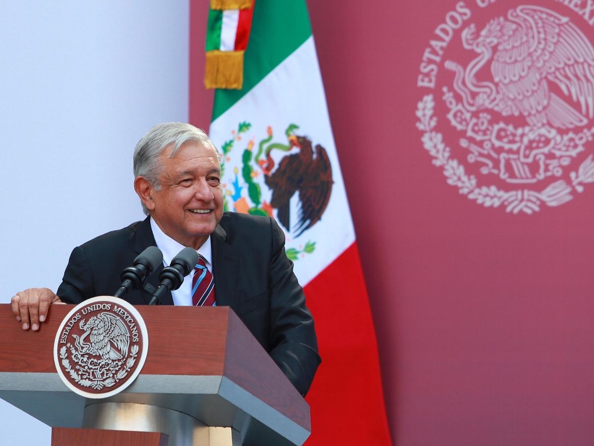López Obrador respeta expectativas de Banxico sobre crecimiento
