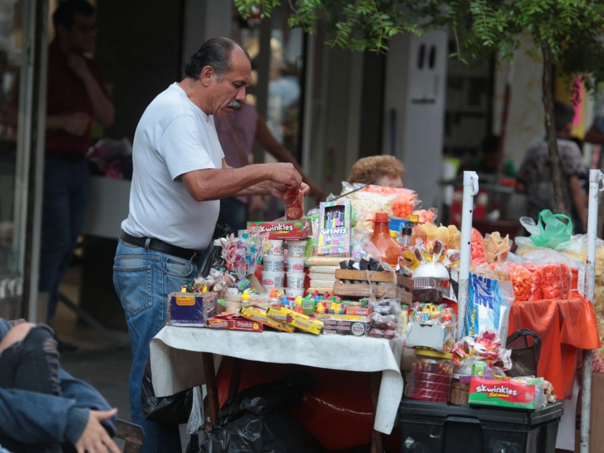 Presentan Consejo de comerciantes ambulantes