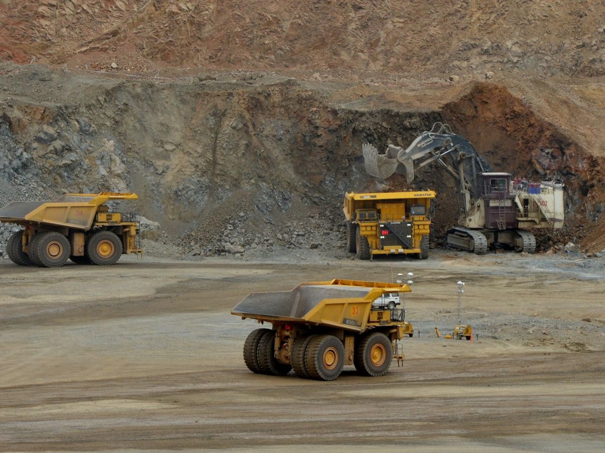 Empresas mineras no han pagado sus concesiones: SE
