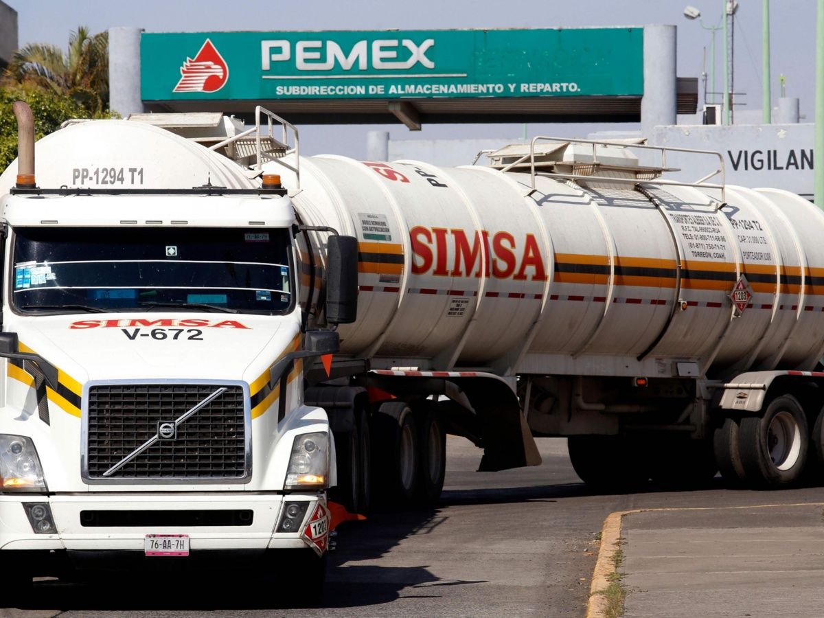 Plan de apoyo a Pemex no convence a calificadoras