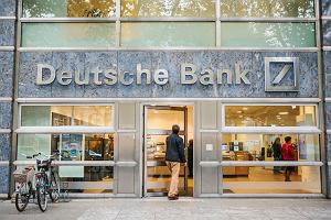 Deutsche Bank ukarany przez USA za korupcj w Rosji. W tle posady dla dzieci