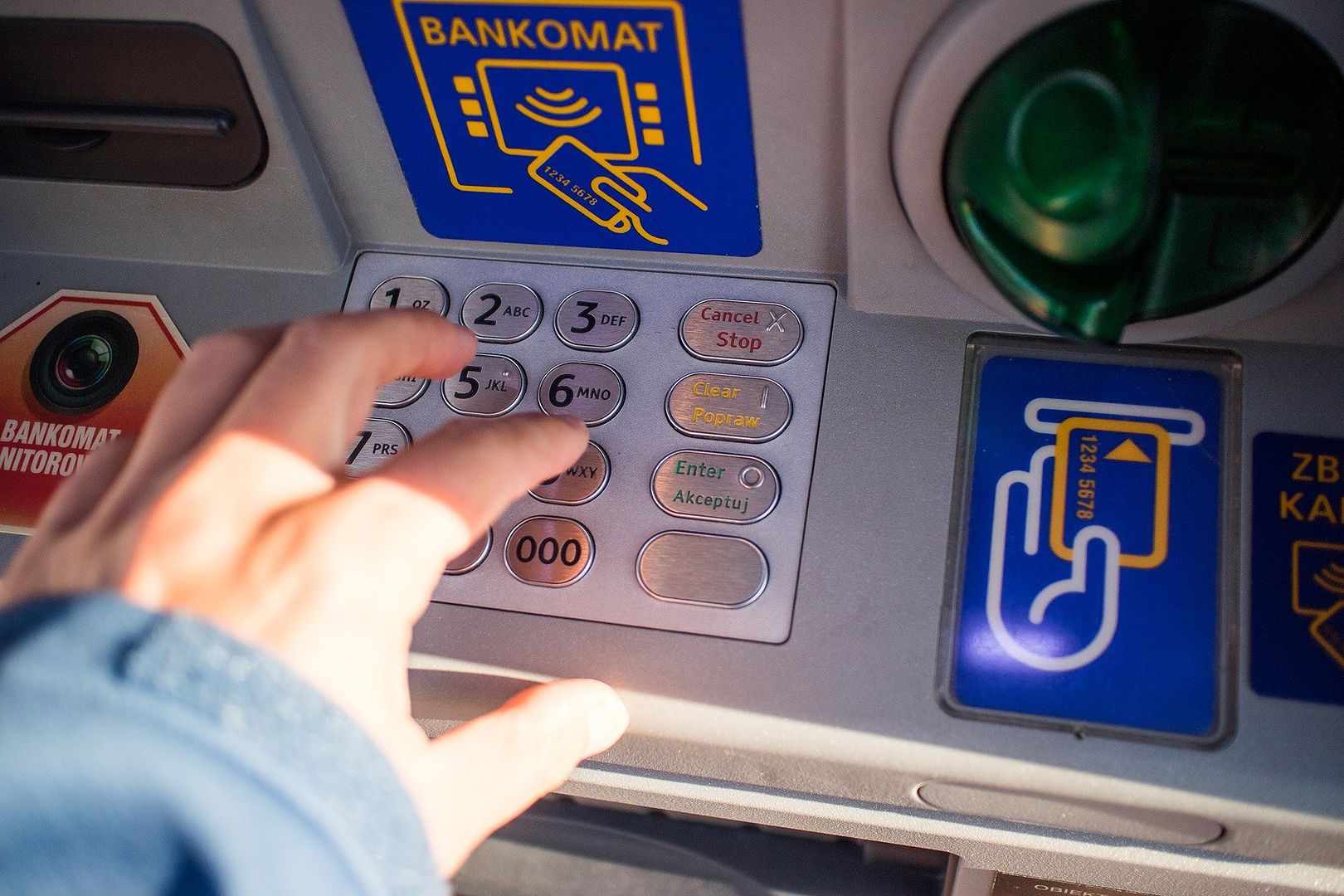 Kilka banków zaplanowało prace techniczne. Klienci muszą przygotować się na trudny weekend