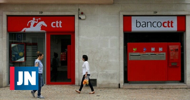Mais de uma dúzia de autarcas aplaudem regresso dos CTT