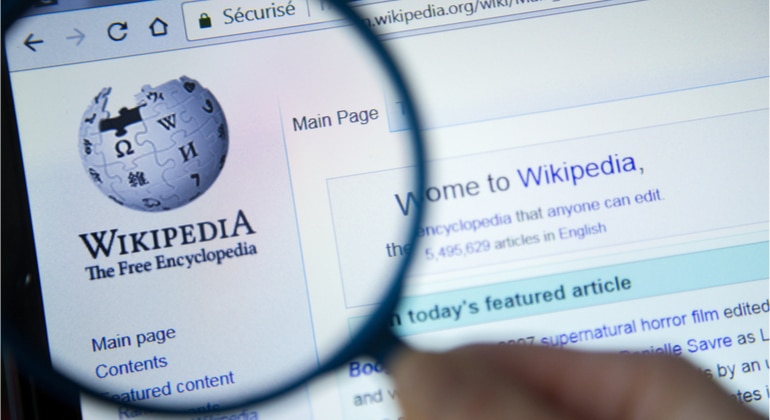MEC tenta apagar perfil do ministro da educação do Wikipédia
