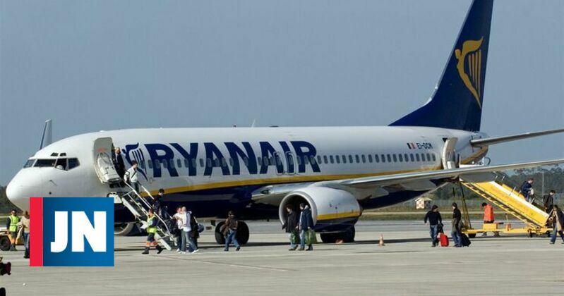 Ryanair encerra bases devido atrasos nas entregas de Boeing 737
