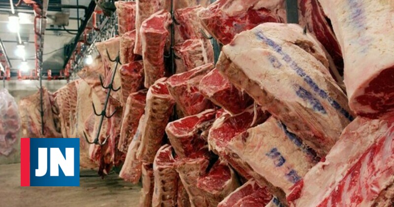 Agricultores ″perplexos″ com retirada da carne de vaca das cantinas de Coimbra