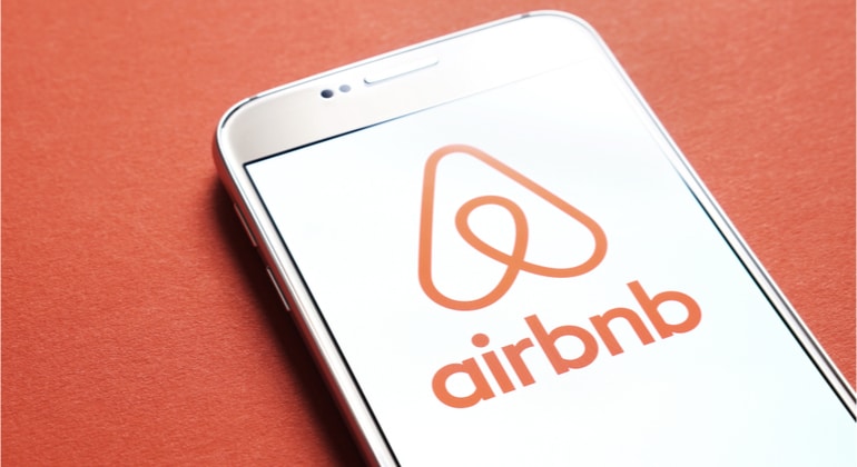 Com faturamento superior a US$ 1 bi, Airbnb quer abrir capital em 2020