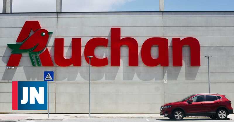 Sindicato acusa Auchan de obrigar funcionários a compensar horas não trabalhadas