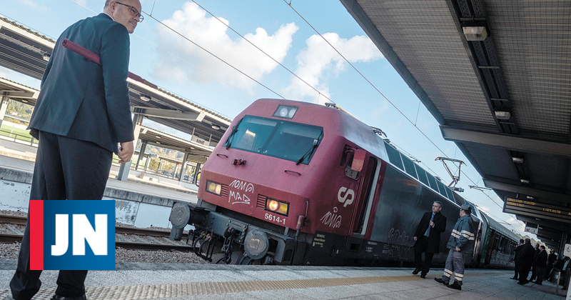 Costa inaugura Linha do Minho mais rápida mas com renovação incompleta