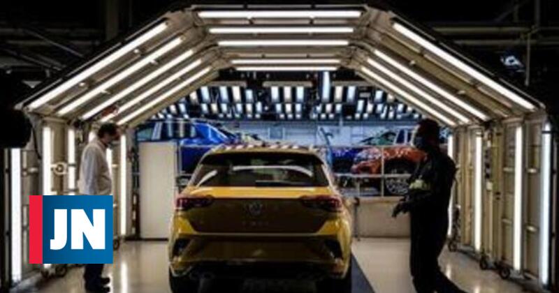 Sindicato acusa Autoeuropa de apresentar ″contraproposta vergonhosa″ aos trabalhadores