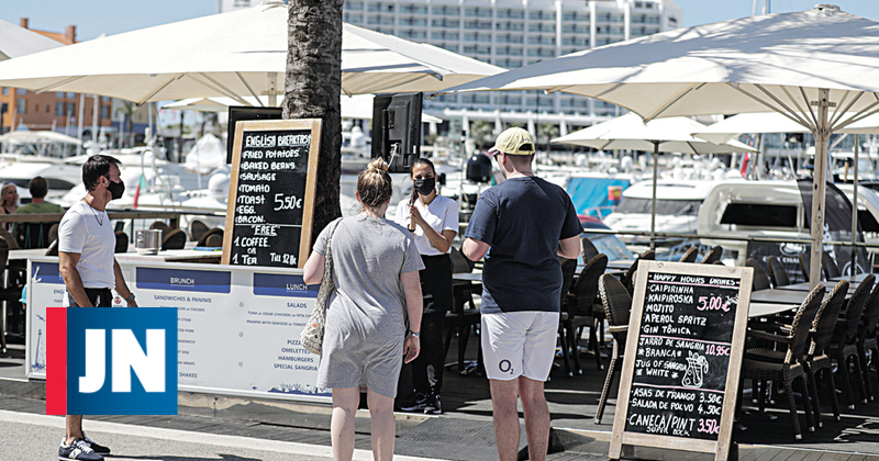 Cancelamentos em catadupa após travão do Reino Unido