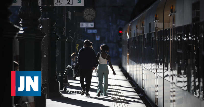 Greve dos trabalhadores da IP levou à supressão de 72 comboios até às 8 horas