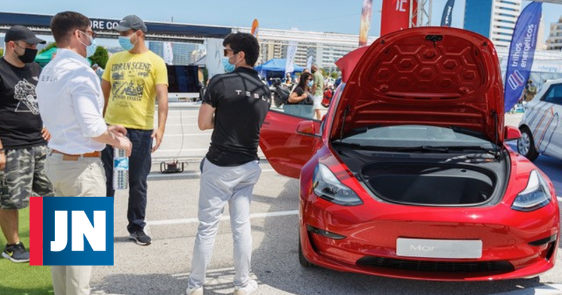 Há 50 modelos para experimentar até domingo no Encontro Nacional de Veículos Elétricos