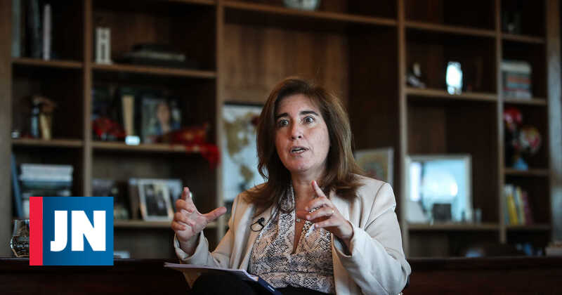 Combate à precariedade prioritária na revisão da legislação laboral