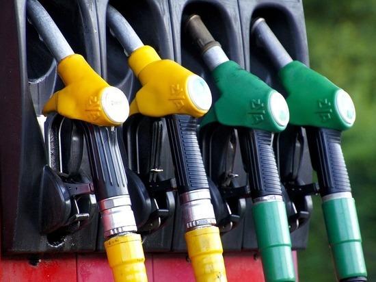 Одобрен новый закон «о ценах на бензин»